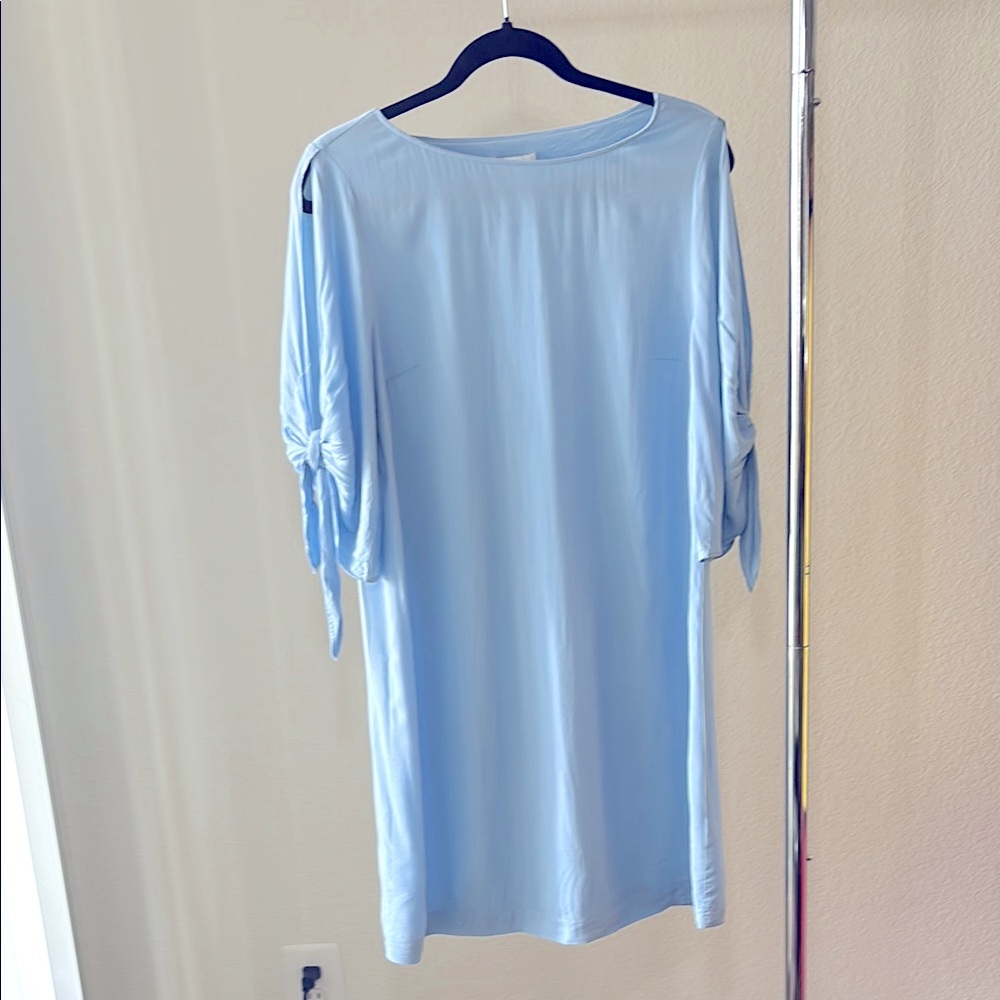 Elegant Light Blue Women's Dress